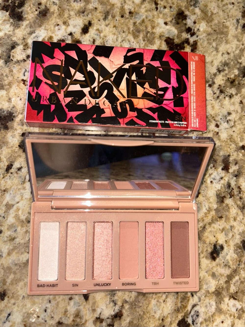 Urban Decay Naked Eyeshadow Palette - Pink Rose Shadesy. NEW - Picture 5 of 6